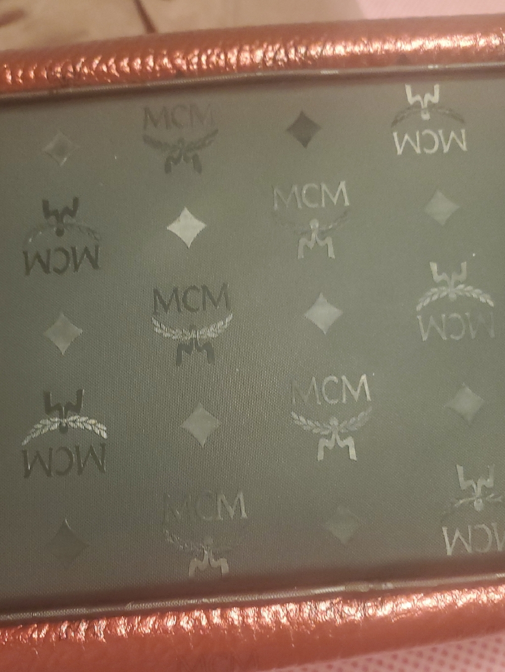 MCM Shoulder tote - Picture 11 of 11